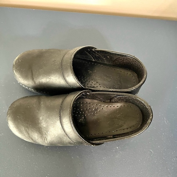 Dansko Professional Matte Black Leather Platform Slip On Clog Shoes Size 36 - Picture 10 of 16